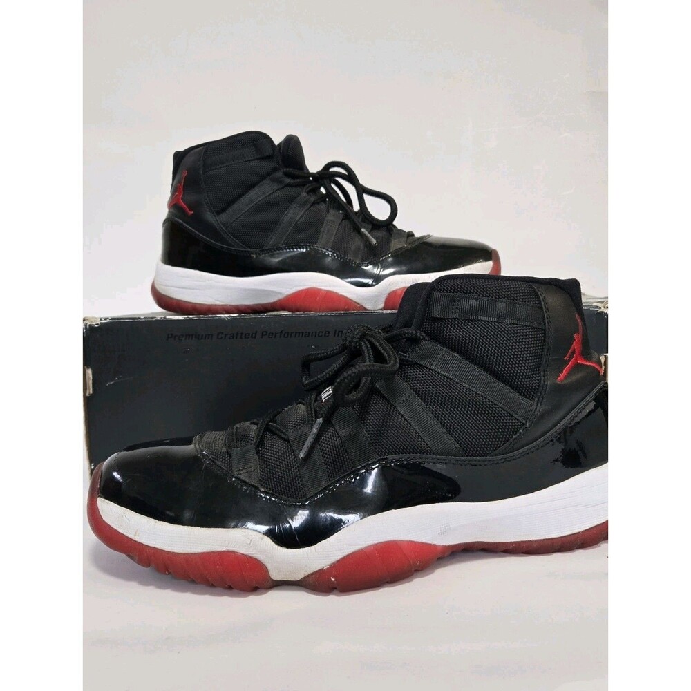 Nike Jordan 11 Shoes Mens Size 10.5 Retro Bred 2012 Basketball Black Red